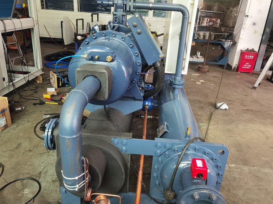 水冷螺桿式冷水機(jī)組的注意事項(xiàng)是什么？