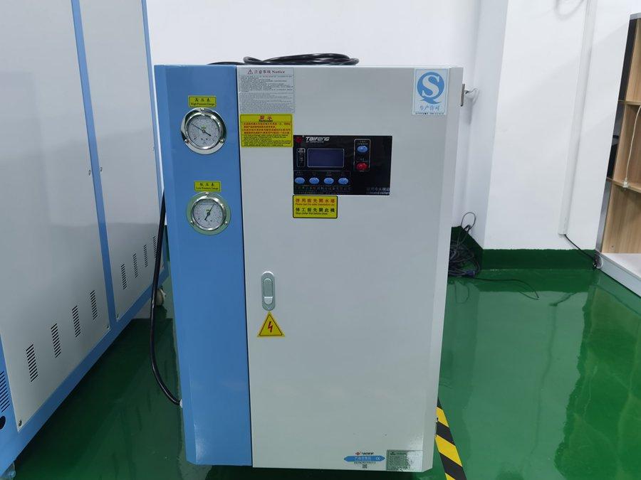 工業(yè)冷凍機(jī)如何做好日常保養(yǎng)？