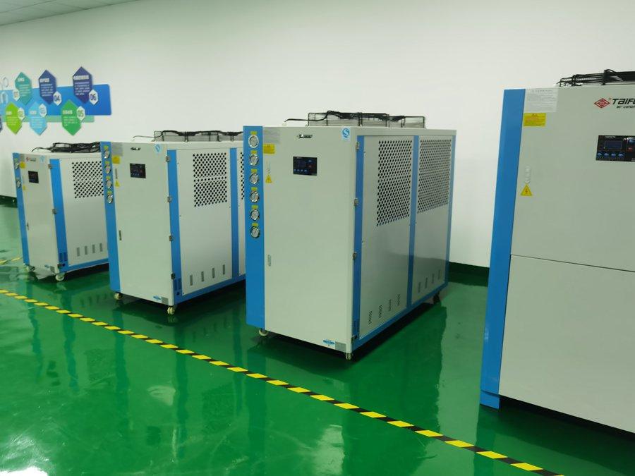 精準(zhǔn)控溫工業(yè)冷水機(jī)有什么優(yōu)勢？